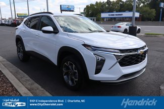 New 2025 Chevrolet Trax LT w/ Driver Confidence Package image 1