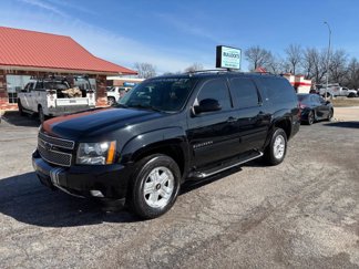 Used 2012 Chevrolet Suburban LT image 1