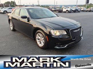 Used 2016 Chrysler 300 Limited image 1
