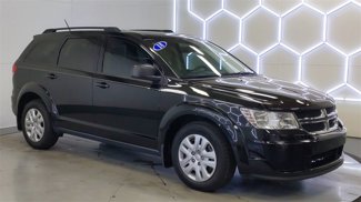 Used 2018 Dodge Journey SE image 1
