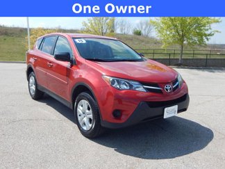 Used 2015 Toyota RAV4 LE image 1