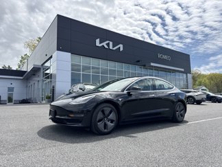 Used 2019 Tesla Model 3 Standard Range Plus image 1