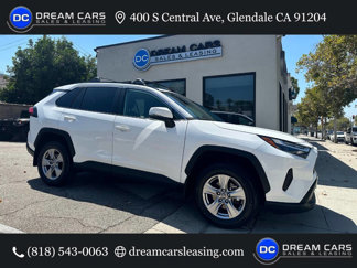 Used 2022 Toyota RAV4 XLE image 1