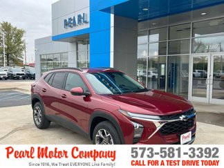 New 2025 Chevrolet Trax LT w/ Driver Confidence Package image 1