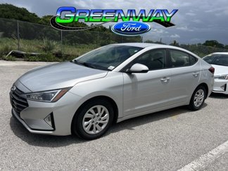 Used 2019 Hyundai Elantra SE image 1