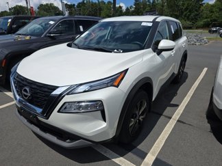 Used 2023 Nissan Rogue SV image 1