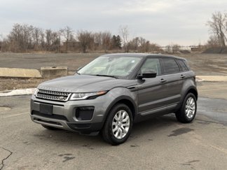 Used 2019 Land Rover Range Rover Evoque SE image 1
