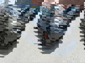 Used 2020 Chrysler Pacifica Touring w/ S Appearance Package image 1