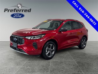 Used 2024 Ford Escape ST-Line image 1