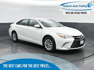 Used 2015 Toyota Camry LE image 1