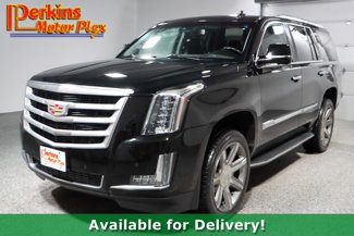 Used 2016 Cadillac Escalade Luxury image 1
