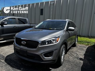 Used 2017 Kia Sorento LX image 1