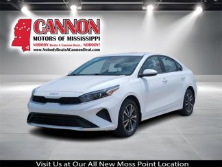 Used 2024 Kia Forte LXS image 1