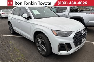 Used 2021 Audi Q5 e Premium w/ Convenience Package image 1