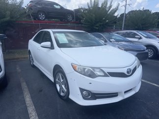 Used 2014 Toyota Camry SE image 1