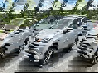 Used 2017 Toyota RAV4 Limited image 1