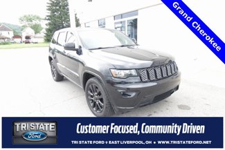 Used 2017 Jeep Grand Cherokee Altitude image 1