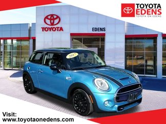Used 2017 MINI Cooper S image 1