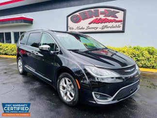 Used 2018 Chrysler Pacifica Limited w/ Advanced Safetytec Group image 1