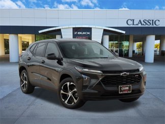 Used 2024 Chevrolet Trax RS w/ Driver Confidence Package image 1