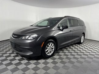 Used 2020 Chrysler Voyager Lxi image 1