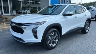 New 2025 Chevrolet Trax LT image 1