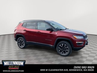 Used 2021 Jeep Compass Trailhawk w/ Convenience Group image 1