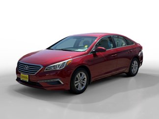 Used 2015 Hyundai Sonata SE image 1