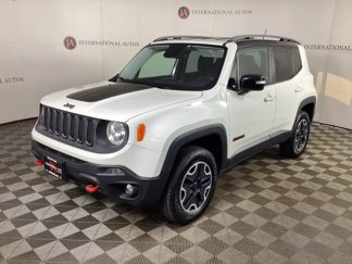 Used 2015 Jeep Renegade Trailhawk image 1