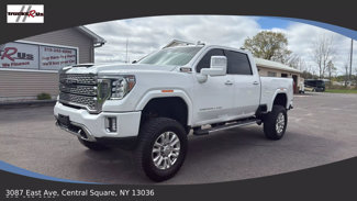 Used 2022 GMC Sierra 2500 Denali image 1