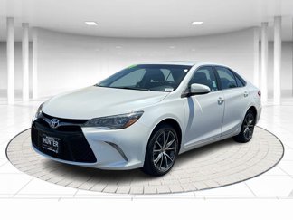 Used 2017 Toyota Camry XSE image 1