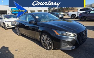 Used 2023 Nissan Altima 2.5 SL image 1