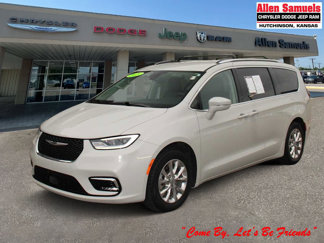 Certified 2021 Chrysler Pacifica Touring-L image 1