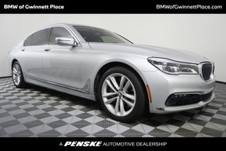 Used 2017 BMW 750i image 1