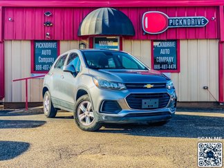 Used 2020 Chevrolet Trax LS image 1