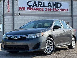 Used 2012 Toyota Camry LE image 1