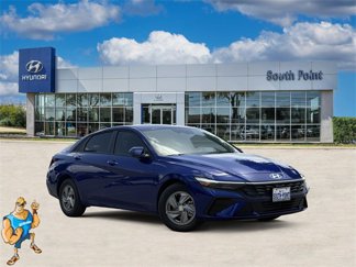 New 2025 Hyundai Elantra SE image 1