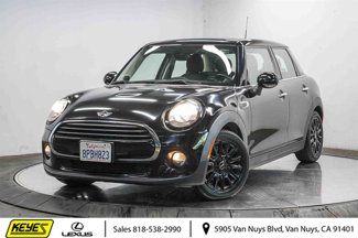 Used 2016 MINI Cooper 4-Door Hardtop image 1