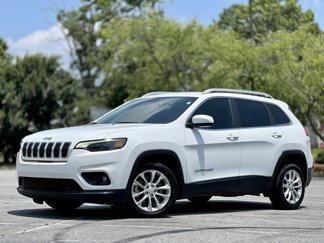 Used 2019 Jeep Cherokee Latitude w/ Popular Appearance Group image 1