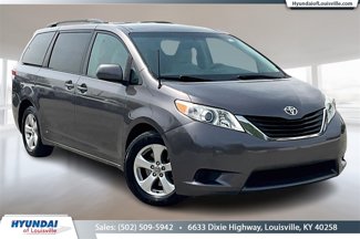 Used 2011 Toyota Sienna LE image 1