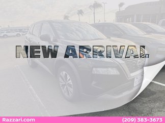 Used 2023 Nissan Rogue SV image 1
