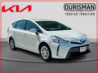 Used 2017 Toyota Prius V Three image 1