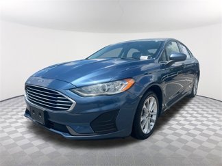 Used 2019 Ford Fusion SE image 1