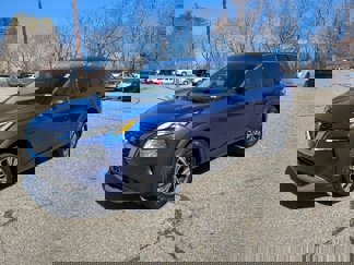 Used 2021 Nissan Rogue SV image 1