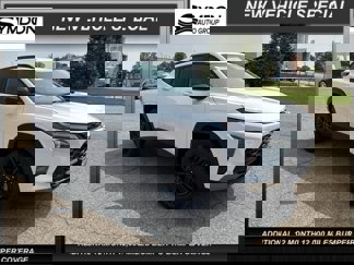 New 2025 Chevrolet Trax ACTIV w/ Driver Confidence Package image 1