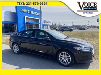 Used 2015 Ford Fusion SE image 1