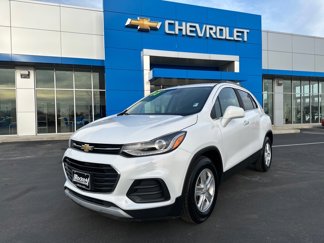 Used 2017 Chevrolet Trax LT w/ LT Convenience Package image 1