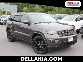 Used 2018 Jeep Grand Cherokee Altitude image 1
