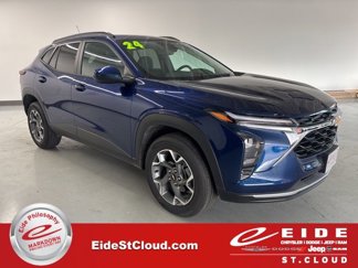 Used 2024 Chevrolet Trax LT w/ Driver Confidence Package image 1