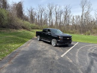 Used 2018 Chevrolet Silverado 1500 Custom w/ Custom Value Package image 1